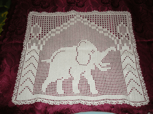 Napperon rectangle blanc L&#039;éléphant
